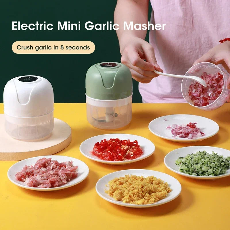 Electric Garlic Purer 250ML Mini Electric Garlic Chopper USB Charging Ginger Vegetable Cutter Food Chopper Kitchen Tools